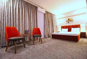 Amazon Hotel - Free Massage