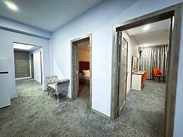 Amazon Hotel - Free Massage