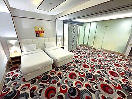 Amazon Hotel - Free Massage