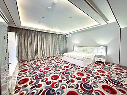 Amazon Hotel - Free Massage