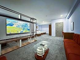 Amazon Hotel - Free Massage