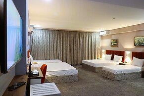 Amazon Hotel - Free Massage