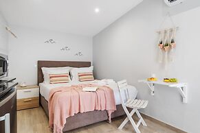 Seaside Sunset - The Shell by Madeira Sun Travel