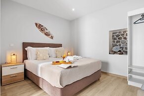 Seaside Sunset - Surf House by Madeira Sun Travel