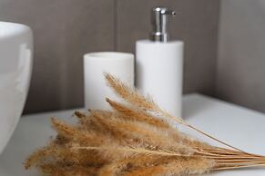 Thalelion Villa Private Pool and Jacuzzi