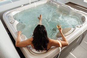 Thalelion Villa Private Pool and Jacuzzi