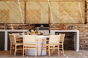 Thalelion Villa Private Pool and Jacuzzi