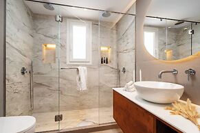 Thalelion Villa Private Pool and Jacuzzi