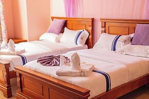 Sun City Amuzement Park Hotel Soroti