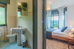 Nel Verde di Rovenza by Wonderful Italy