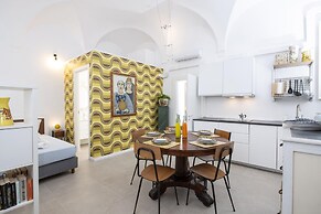 Banchi al Patio in Roma