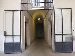 Banchi al Patio in Roma