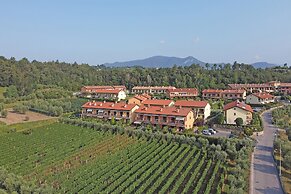 Borgo Alto P1-16 by Wonderful Italy