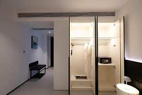 One Riviera Hotel and Residences