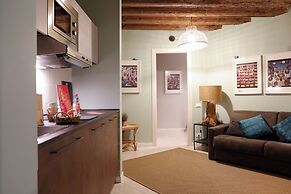 Classy & Cozy by the Acquario