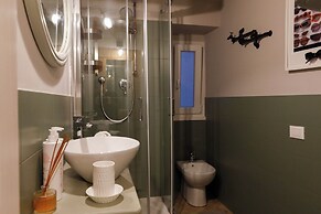 Classy & Cozy by the Acquario