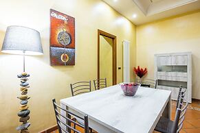 Yellow City Apartment by Wonderful Italy