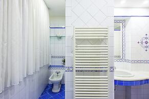 Yellow City Apartment by Wonderful Italy