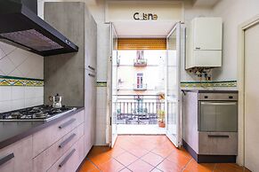 Yellow City Apartment by Wonderful Italy