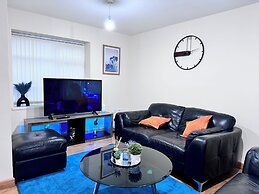 The Rich Living Apartment