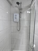 The Rich Living Apartment