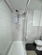 The Rich Living Apartment