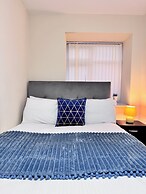 The Rich Living Apartment