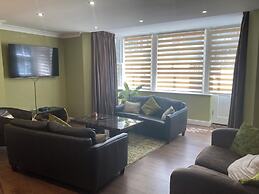 Bijou Parkview Retreat