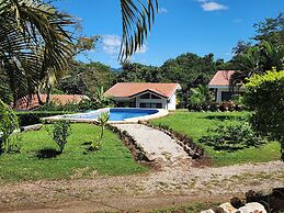 Casa Mandarina Junge Villa 3 pools