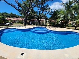 Casa Mandarina Junge Villa 3 pools