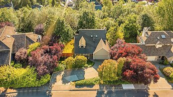 Bodur's Rustling Leaves EV Charge BBQ (106390081)