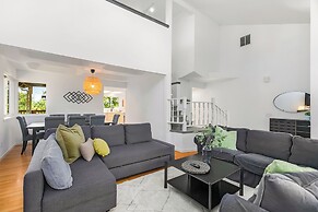 Bodur's Rustling Leaves EV Charge BBQ (106390081)