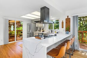 Bodur's Rustling Leaves EV Charge BBQ (106390081)