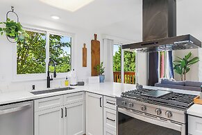 Bodur's Rustling Leaves EV Charge BBQ (106390081)