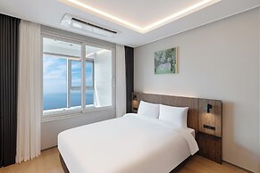 NEWCZ HAEUNDAE RESIDENCE