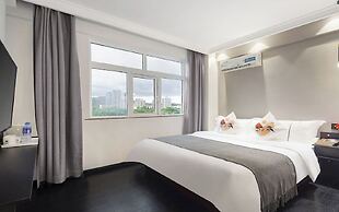 Starchain Heehee Hotel - Sanya Bay Walking Street Store