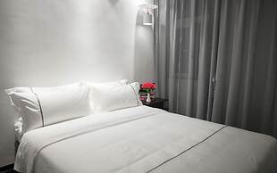 Starchain Heehee Hotel - Sanya Bay Walking Street Store