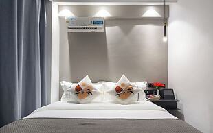 Starchain Heehee Hotel - Sanya Bay Walking Street Store