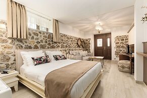 Meydani Suites