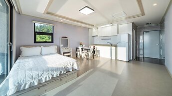 Yeosu Wayo Ocean View Pension