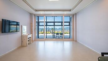 Yeosu Wayo Ocean View Pension