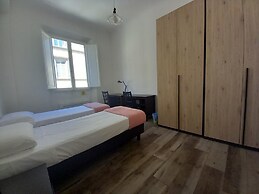 Cavour 46 Second in Firenze