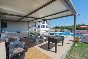 Holiday House Petrić