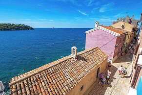 Natasha's Beachfront