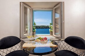 Natasha's Beachfront