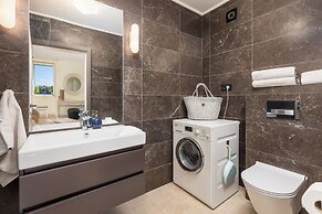 Natasha's Beachfront