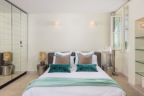 Natasha's Beachfront