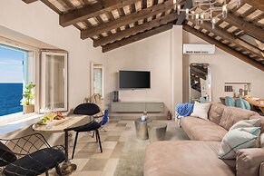 Natasha's Beachfront