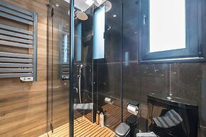 Newly Renovated Loft by Cloudkeys