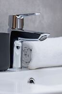 Kiełkowskiego Apartment by Renters